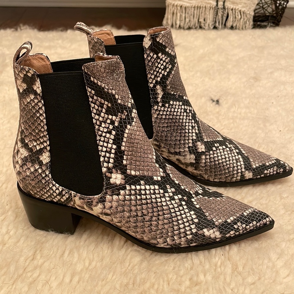 Never worn, brand new ankle boots